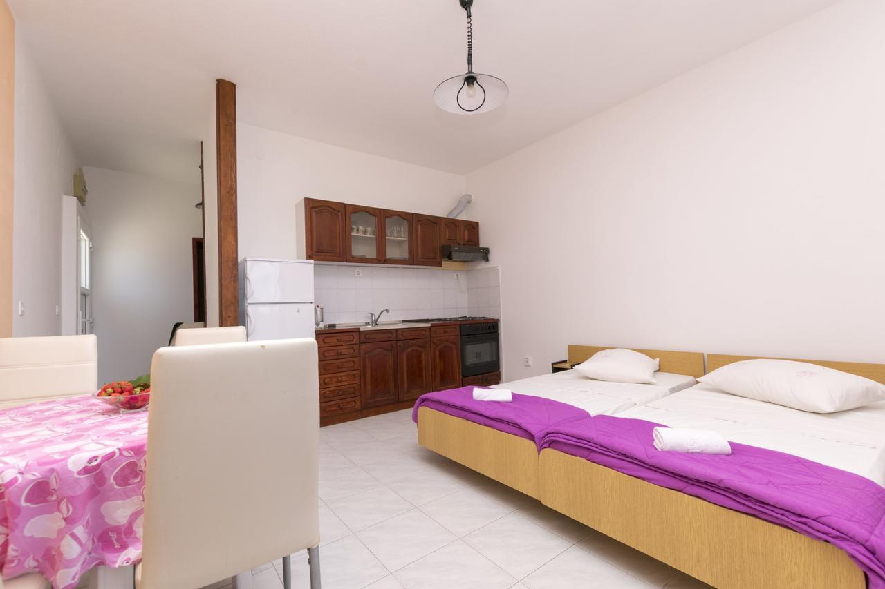 Apartments A Cappella Music Lokva Rogoznica Ngoại thất bức ảnh